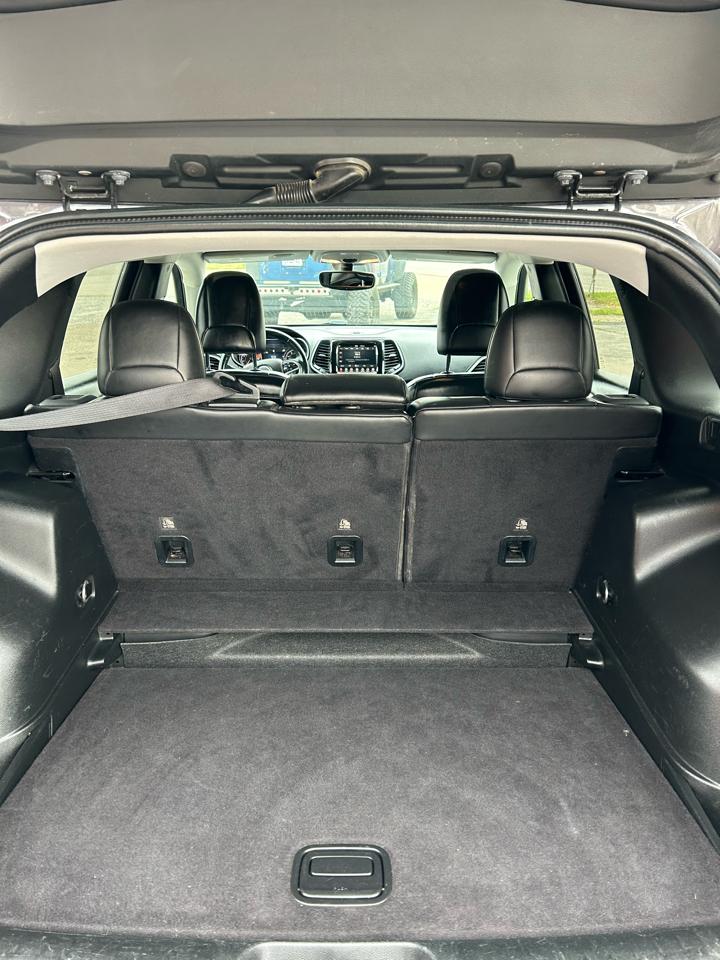 Jeep Cherokee Limited FWD 2019