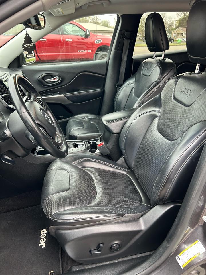 Jeep Cherokee Limited FWD 2019