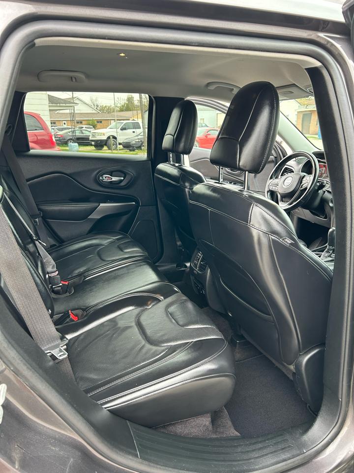 Jeep Cherokee Limited FWD 2019