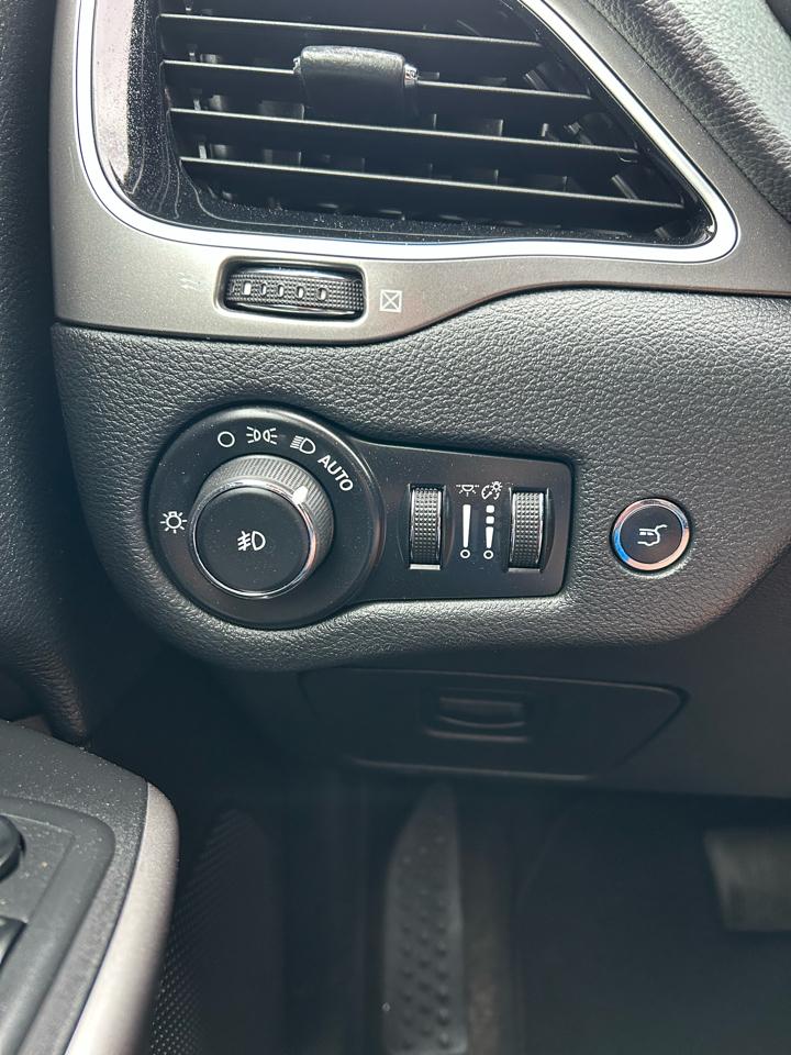 Jeep Cherokee Limited FWD 2019