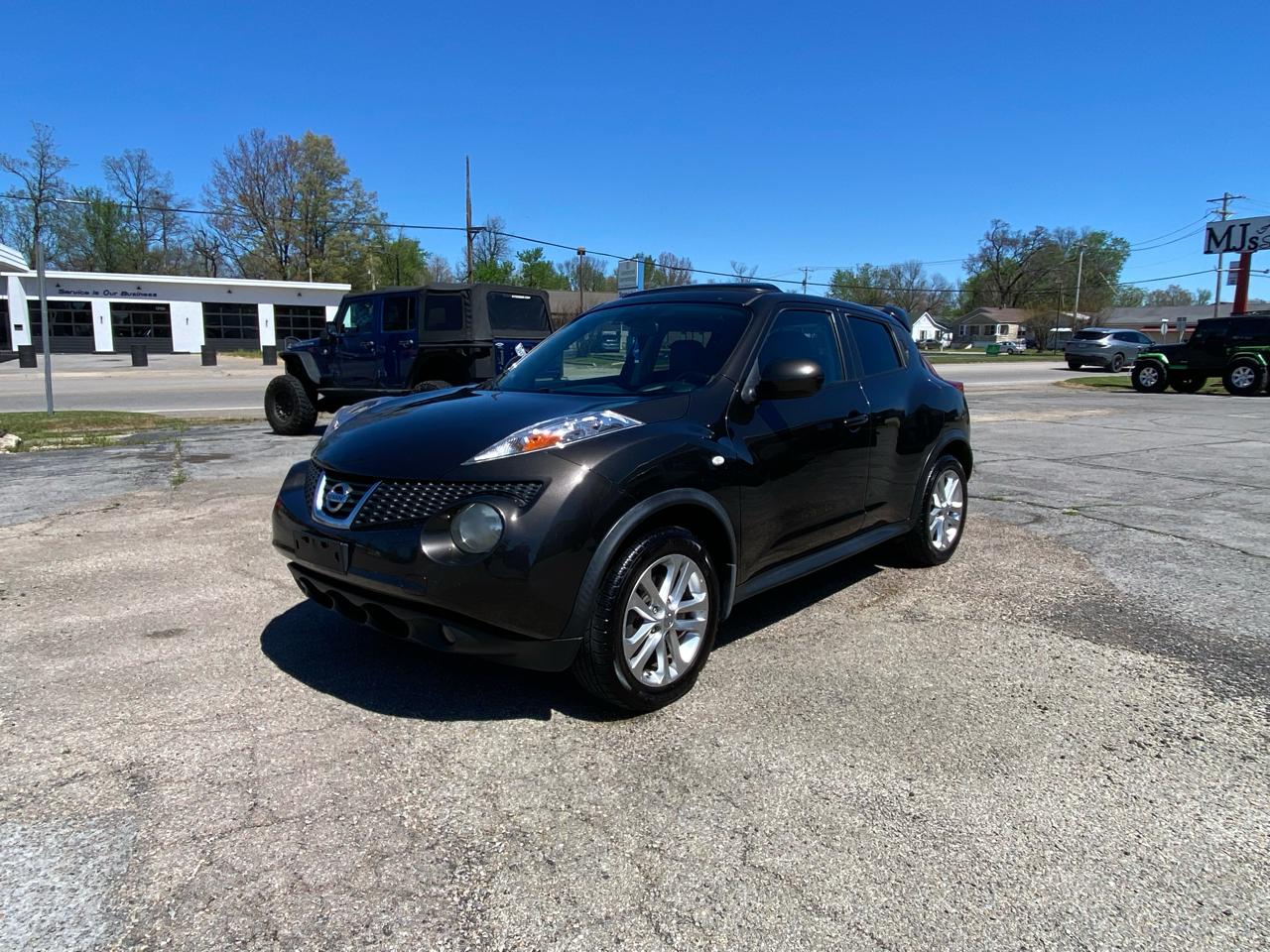 Nissan Juke S AWD 2012