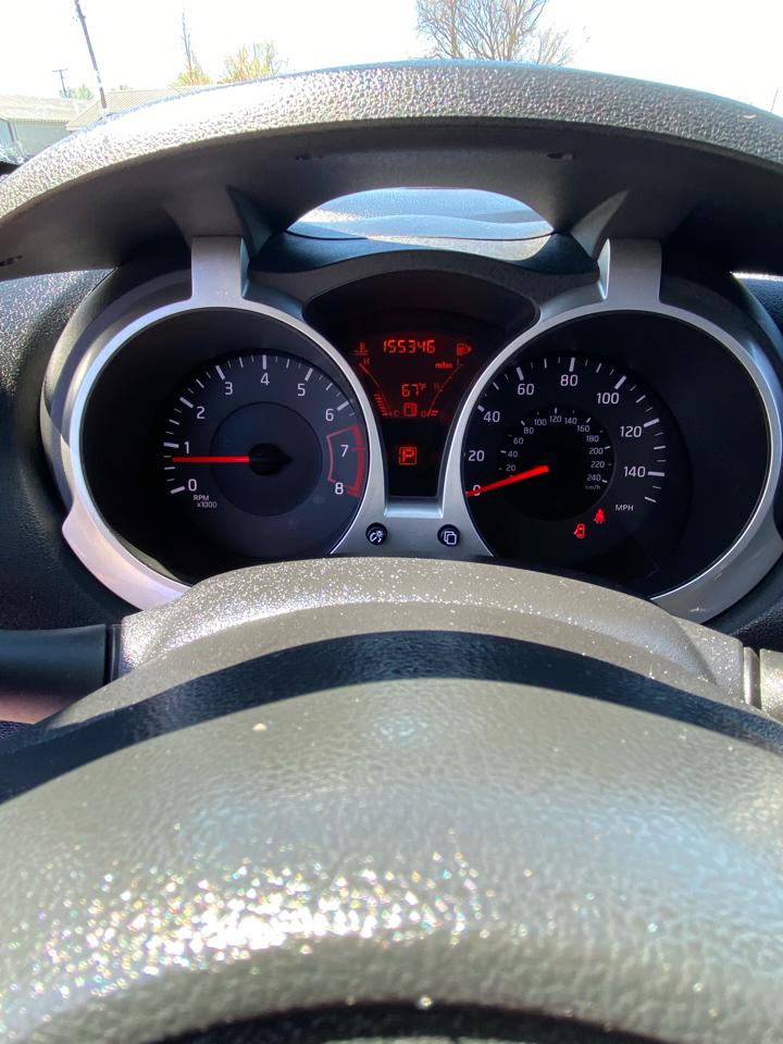 Nissan Juke S AWD 2012