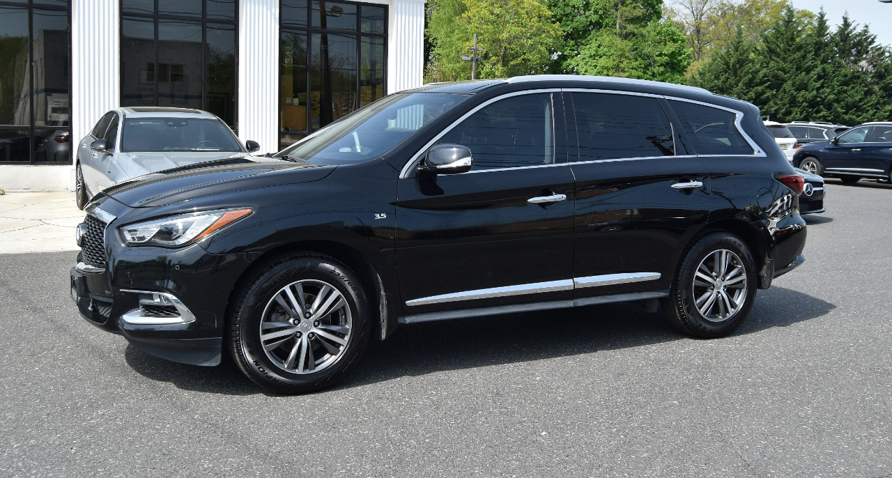 Infiniti QX60 Base AWD 2017 Infiniti QX60 Base AWD 2017