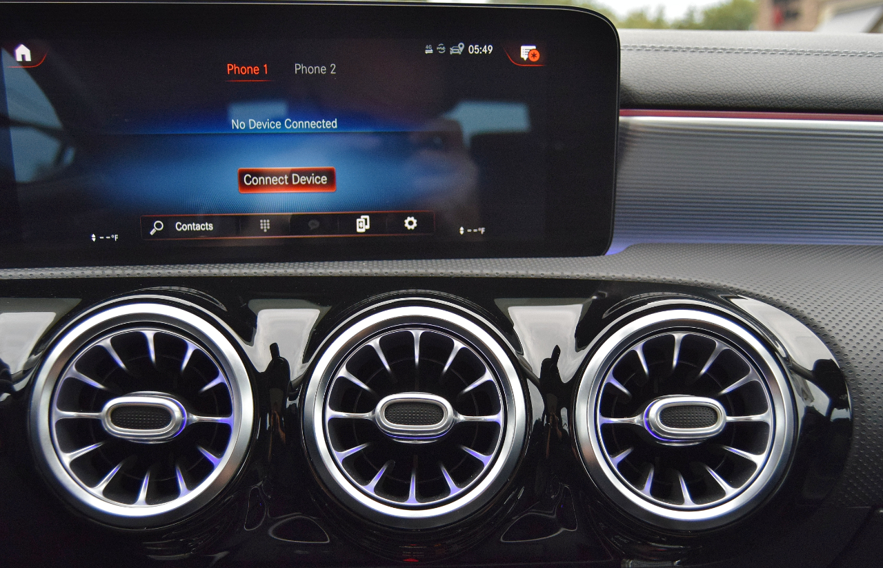2021 Mercedes Benz CLA 250 4MATIC photo 28