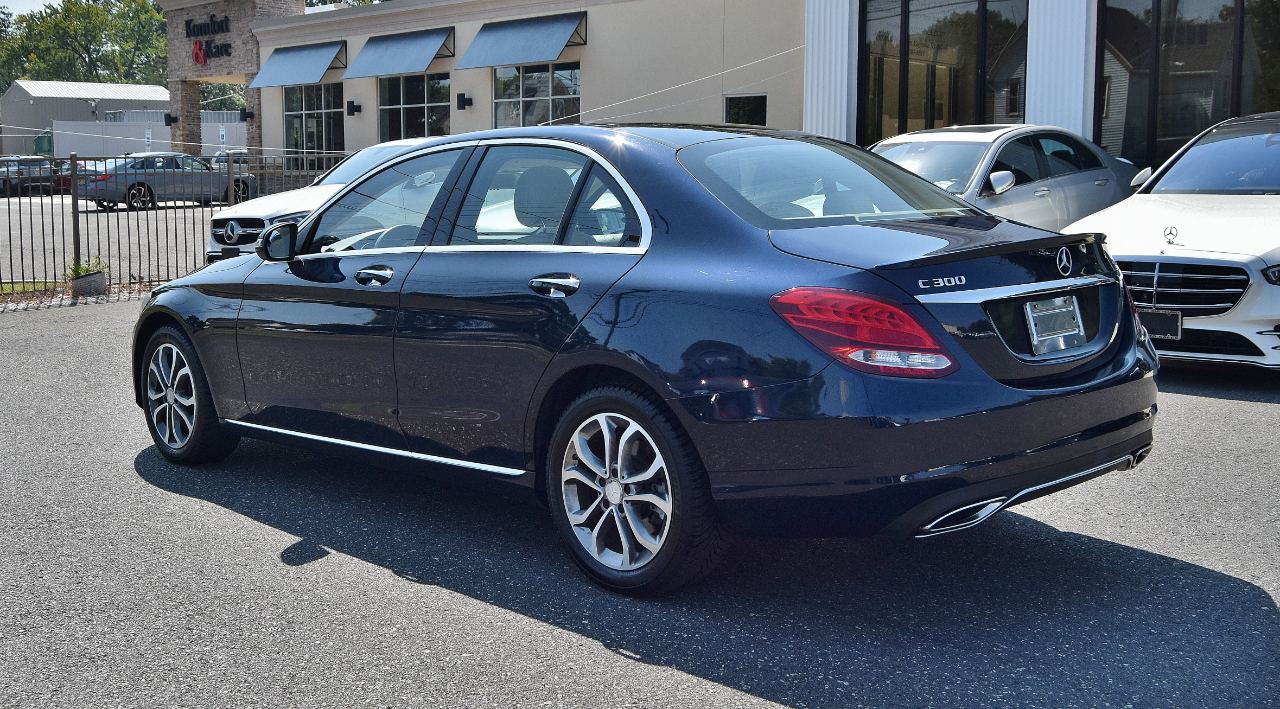 2016 Mercedes Benz C 300 4MATIC Sedan photo 3
