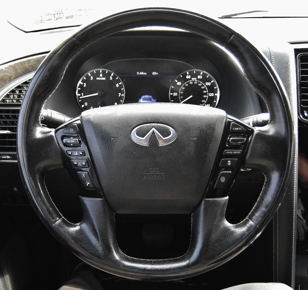 2021 Infiniti QX80 Premium Select photo 16