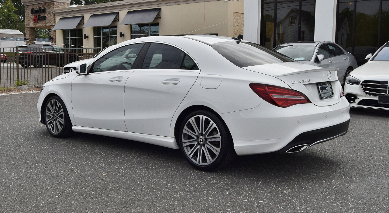 2019 Mercedes Benz CLA 250 photo 4