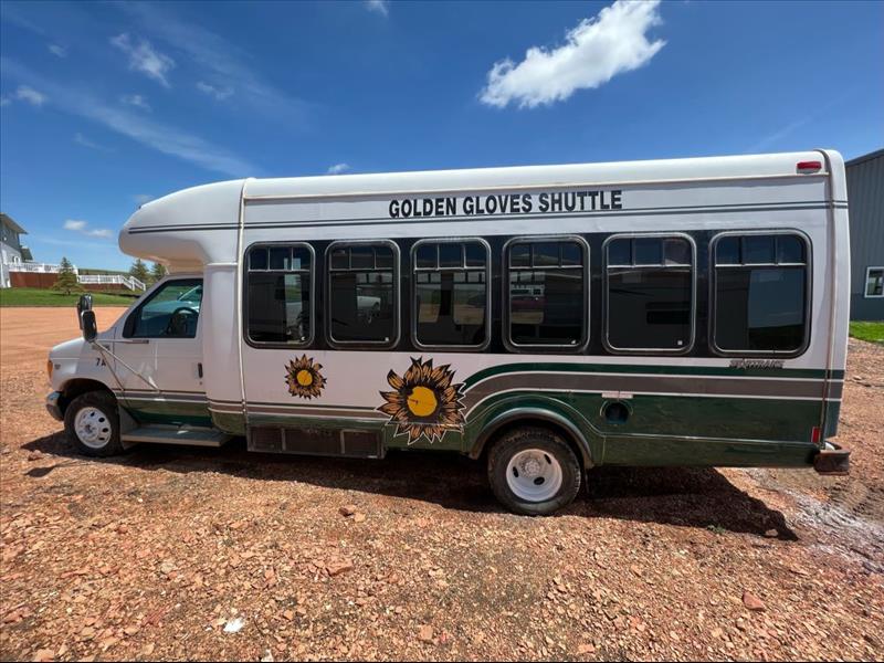 2001 Ford Econoline E450 SUPER DUTY CUTAWAY VAN