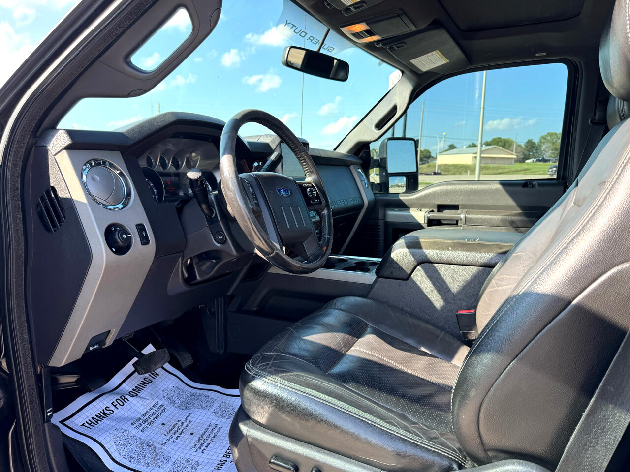 Ford F-250 SD Lariat Crew Cab Short Bed 4WD 2014 Ford F-250 SD Lariat Crew Cab Short Bed 4WD 2014