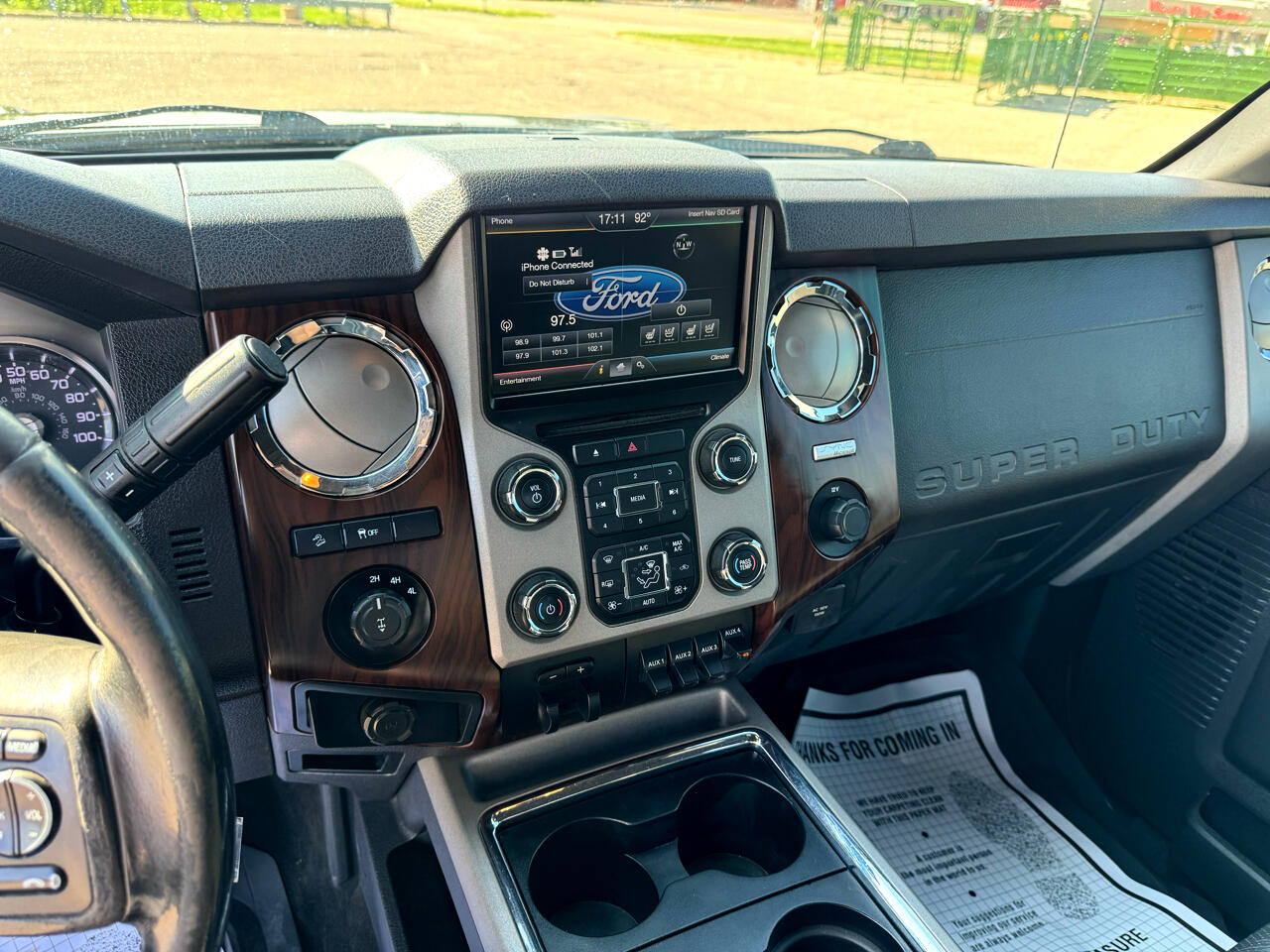 Ford F-250 SD Lariat Crew Cab Short Bed 4WD 2014 Ford F-250 SD Lariat Crew Cab Short Bed 4WD 2014