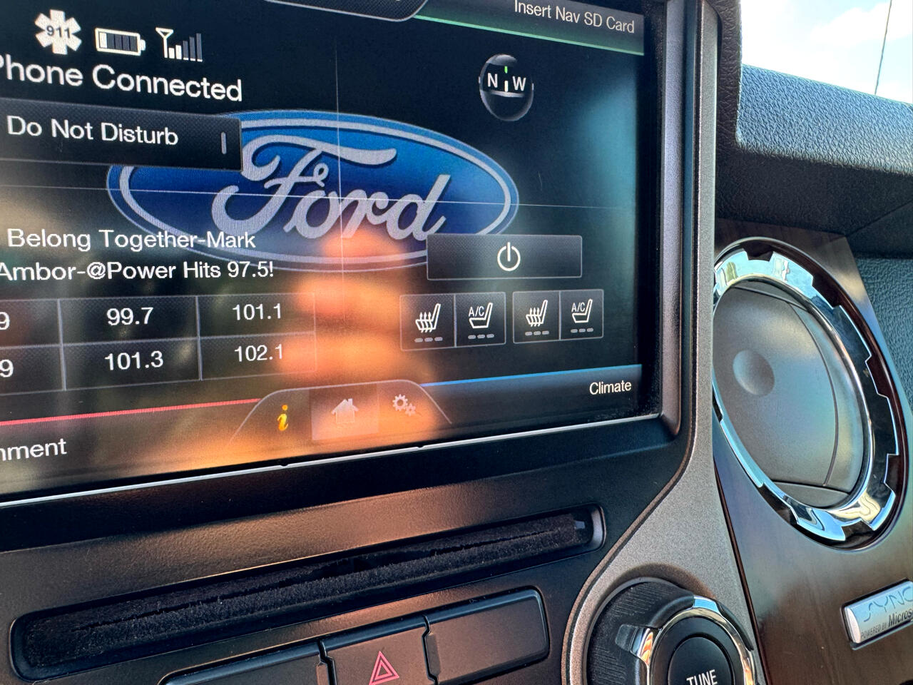 Ford F-250 SD Lariat Crew Cab Short Bed 4WD 2014 Ford F-250 SD Lariat Crew Cab Short Bed 4WD 2014