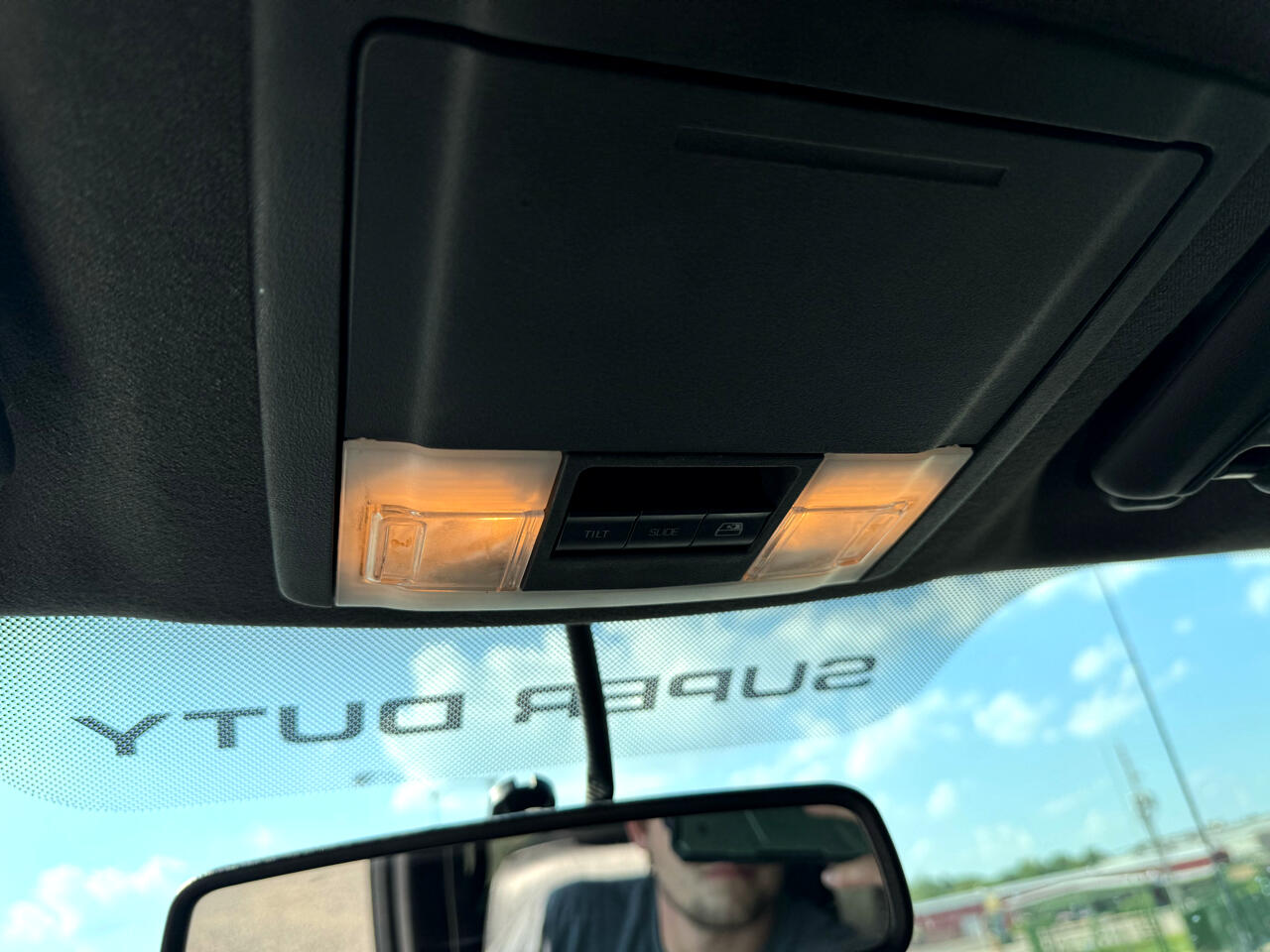 Ford F-250 SD Lariat Crew Cab Short Bed 4WD 2014 Ford F-250 SD Lariat Crew Cab Short Bed 4WD 2014