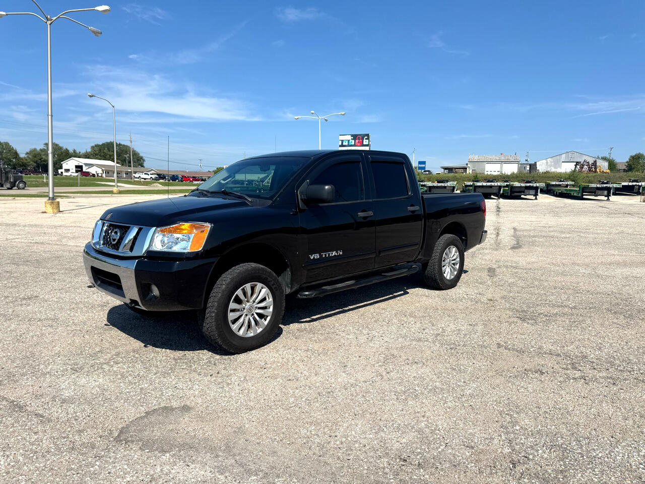 Nissan Titan SV Crew Cab 4WD 2012 Nissan Titan SV Crew Cab 4WD 2012