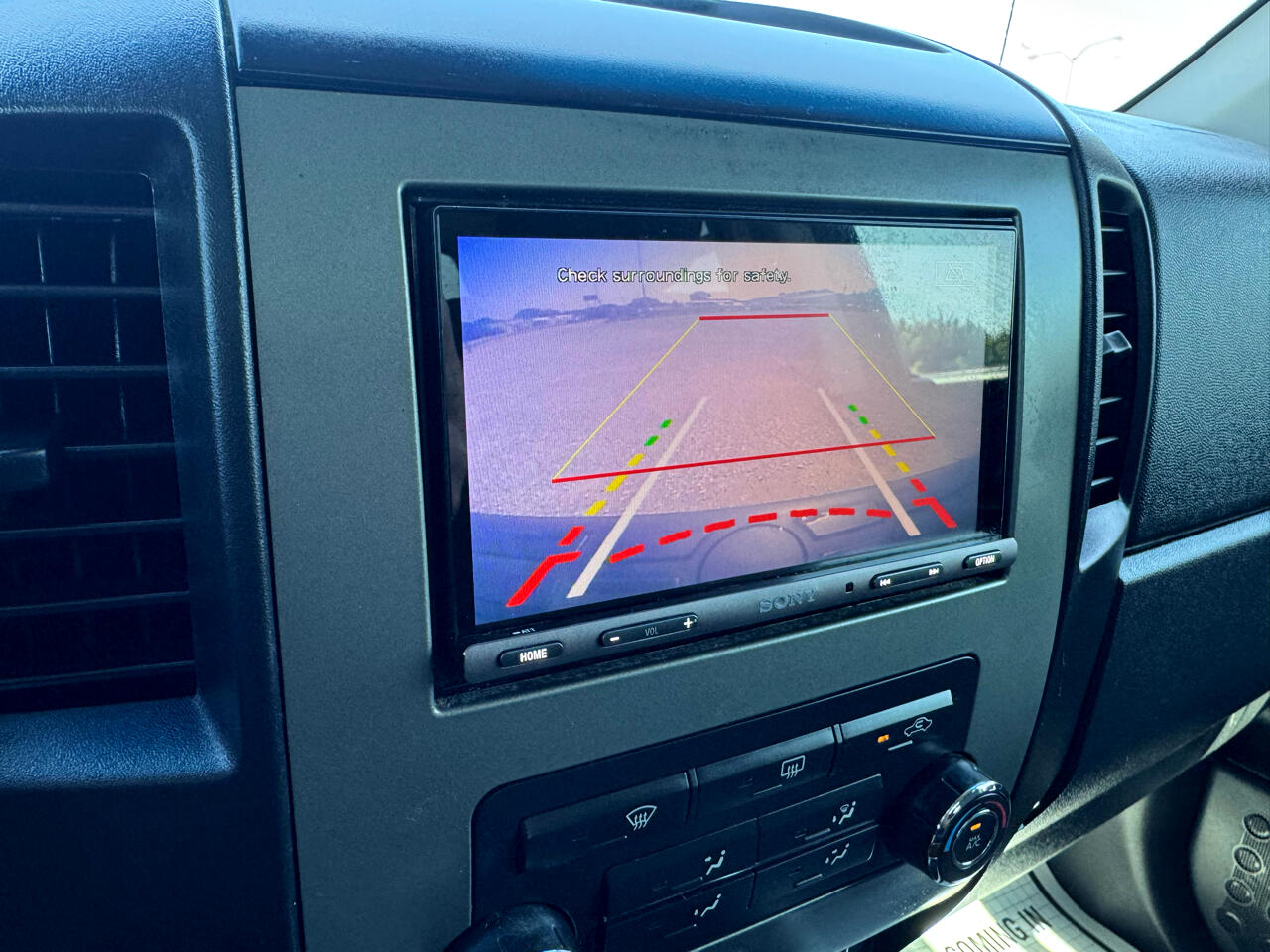 Nissan Titan SV Crew Cab 4WD 2012 Nissan Titan SV Crew Cab 4WD 2012