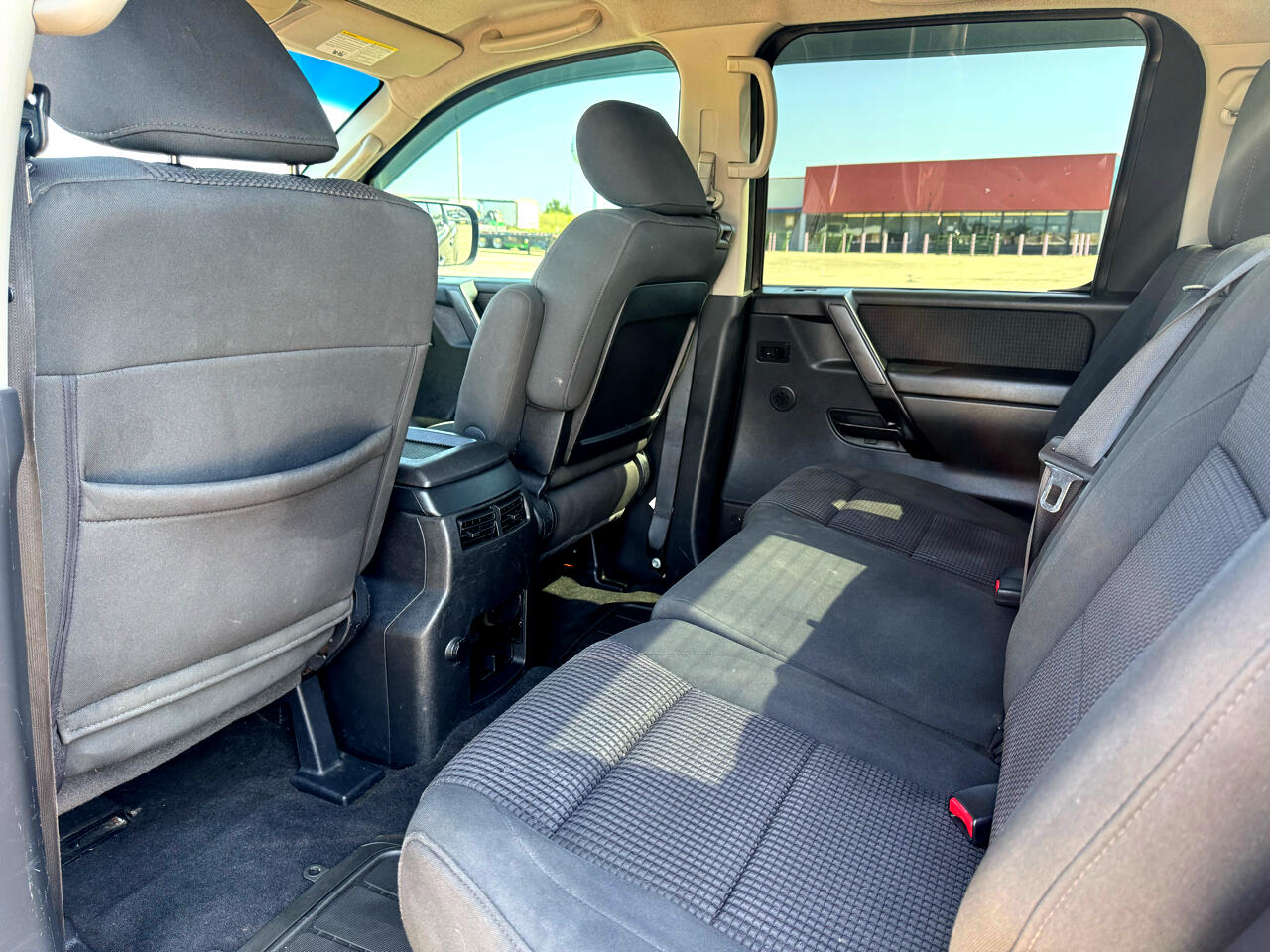 Nissan Titan SV Crew Cab 4WD 2012 Nissan Titan SV Crew Cab 4WD 2012