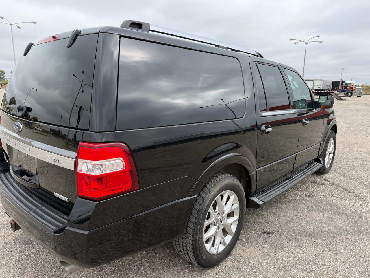 Ford Expedition EL Limited 4WD 2016 Ford Expedition EL Limited 4WD 2016