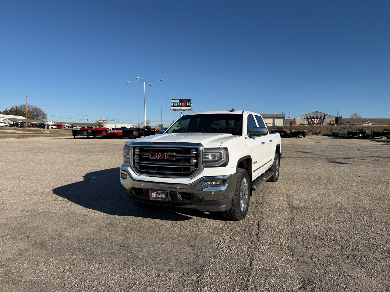 GMC Sierra 1500 4WD Crew Cab 143.5" SLT 2016