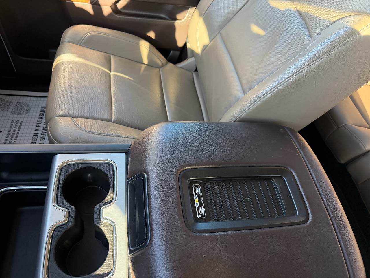 GMC Sierra 1500 4WD Crew Cab 143.5" SLT 2016