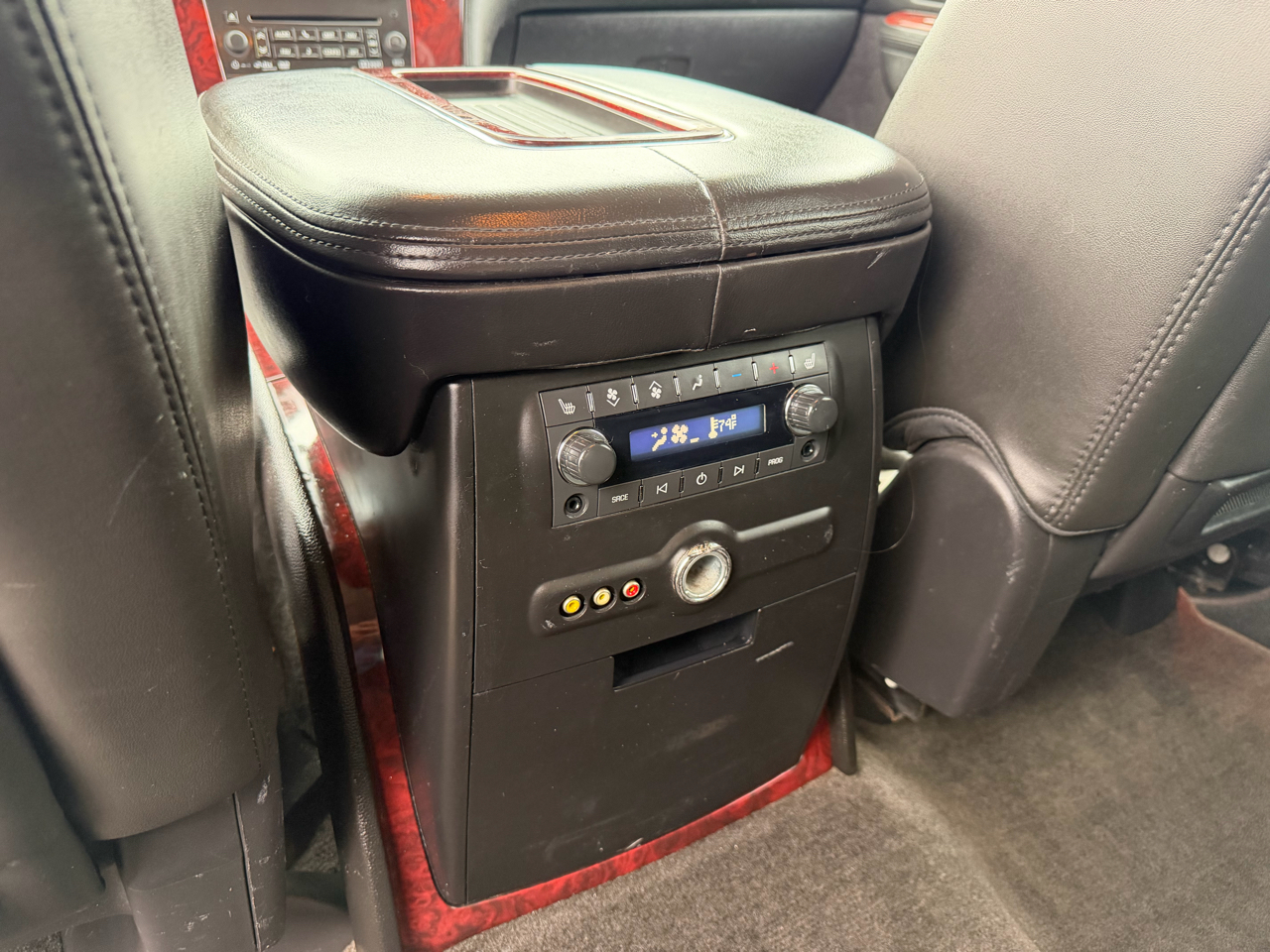 Cadillac Escalade AWD Luxury 2013