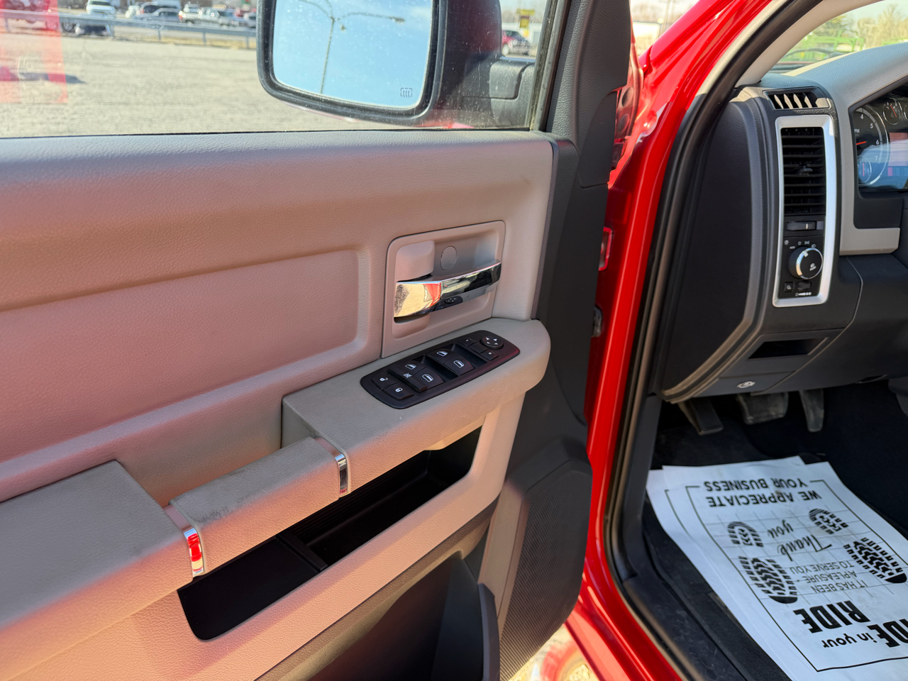 RAM 1500 SLT Quad Cab 4WD 2011