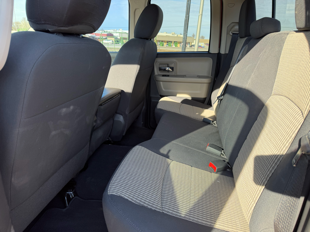 RAM 1500 SLT Quad Cab 4WD 2011