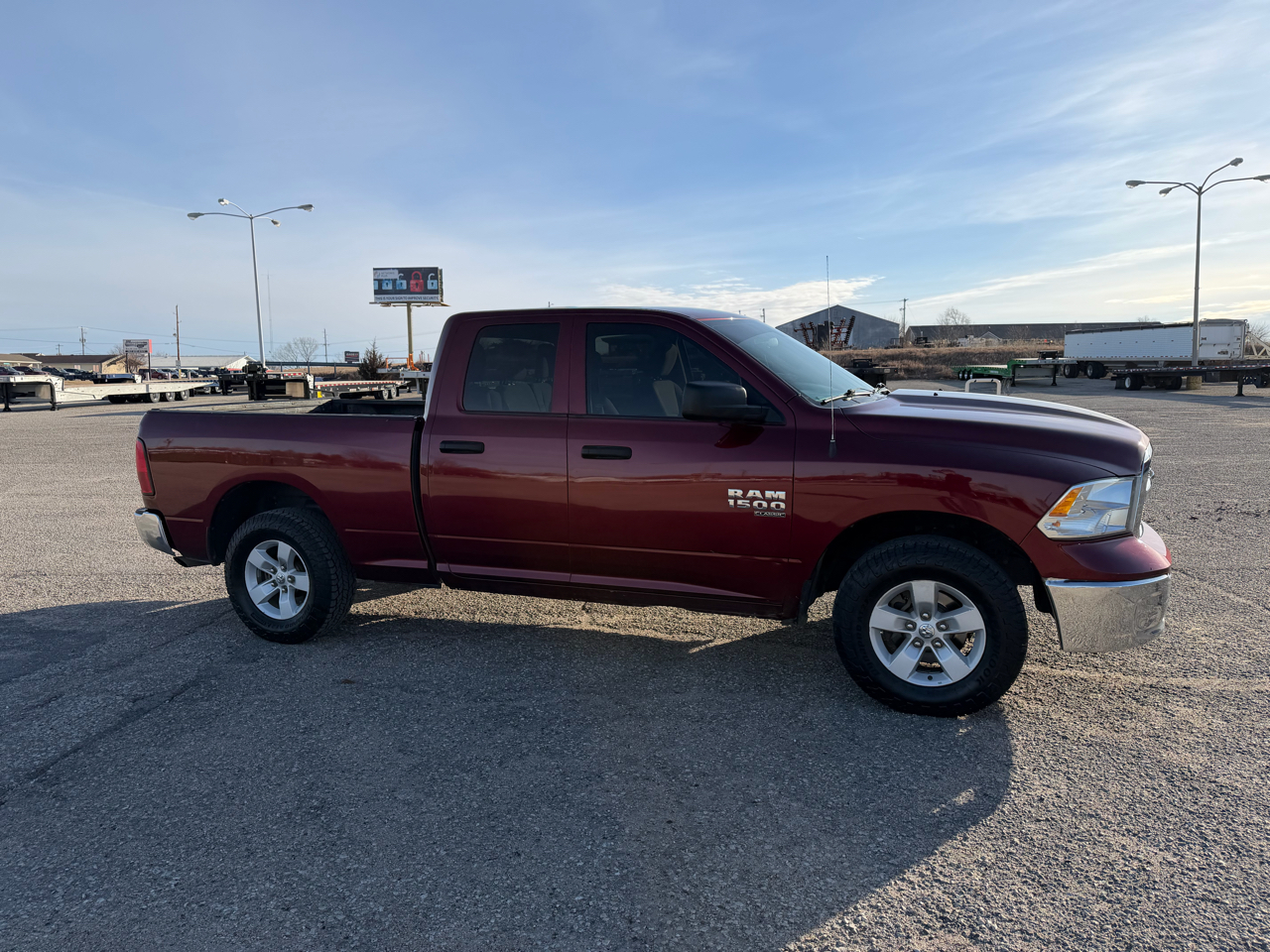 RAM 1500 Classic Tradesman Quad Cab 4WD 2022