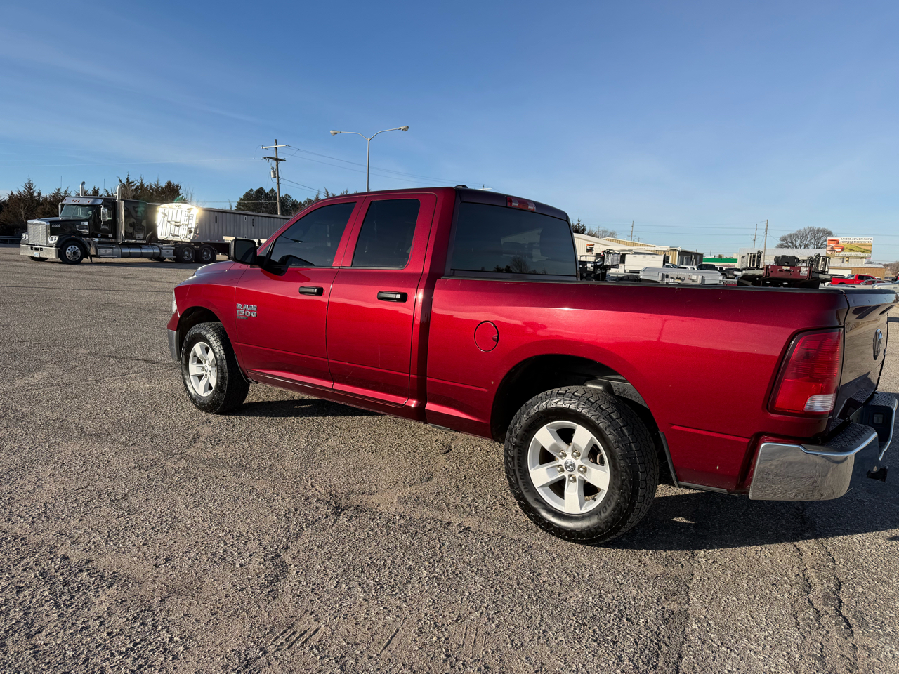RAM 1500 Classic Tradesman Quad Cab 4WD 2022