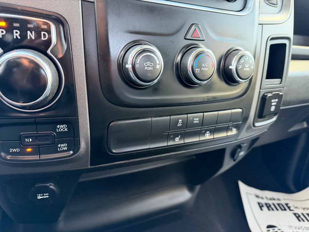 RAM 1500 Classic Tradesman Quad Cab 4WD 2022