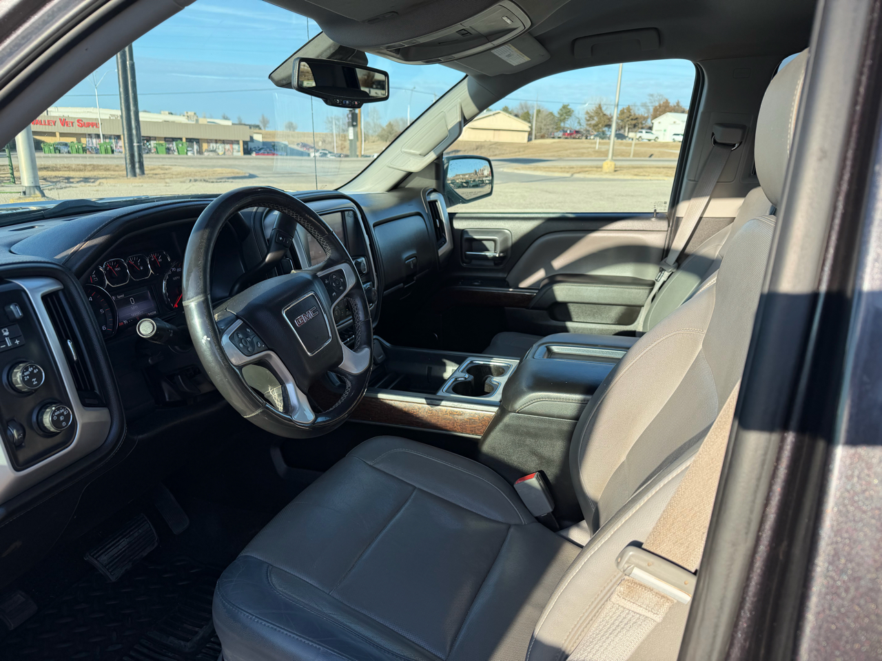 GMC Sierra 1500 4WD Double Cab 143.5" SLT 2015