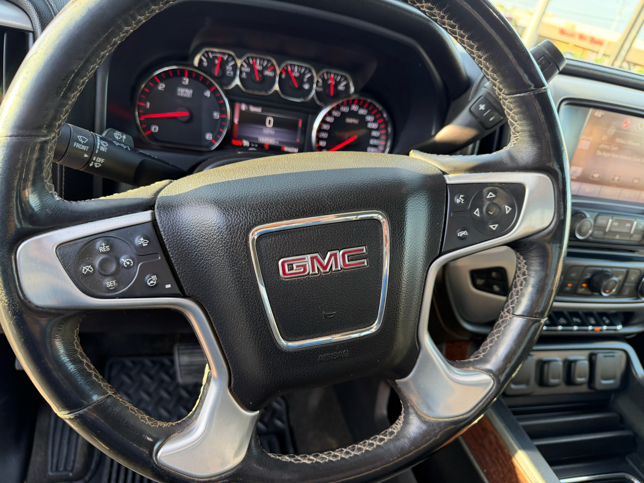 GMC Sierra 1500 4WD Double Cab 143.5" SLT 2015