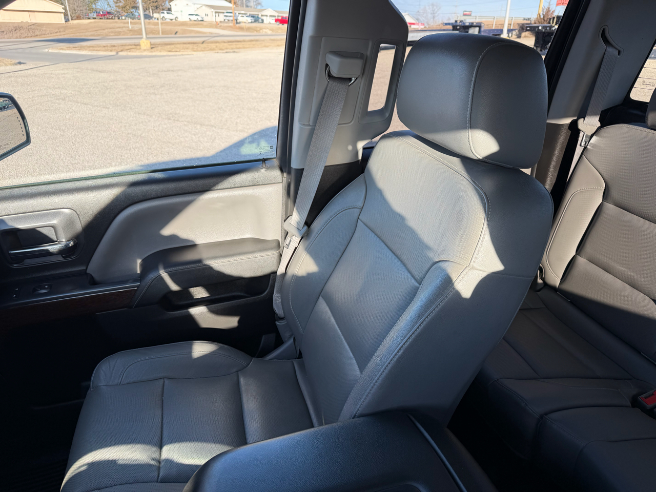 GMC Sierra 1500 4WD Double Cab 143.5" SLT 2015