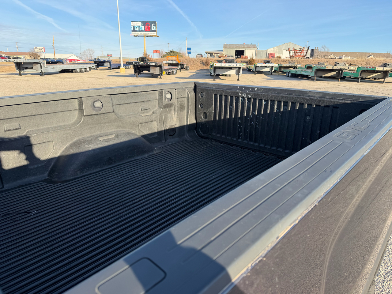 GMC Sierra 1500 4WD Double Cab 143.5" SLT 2015