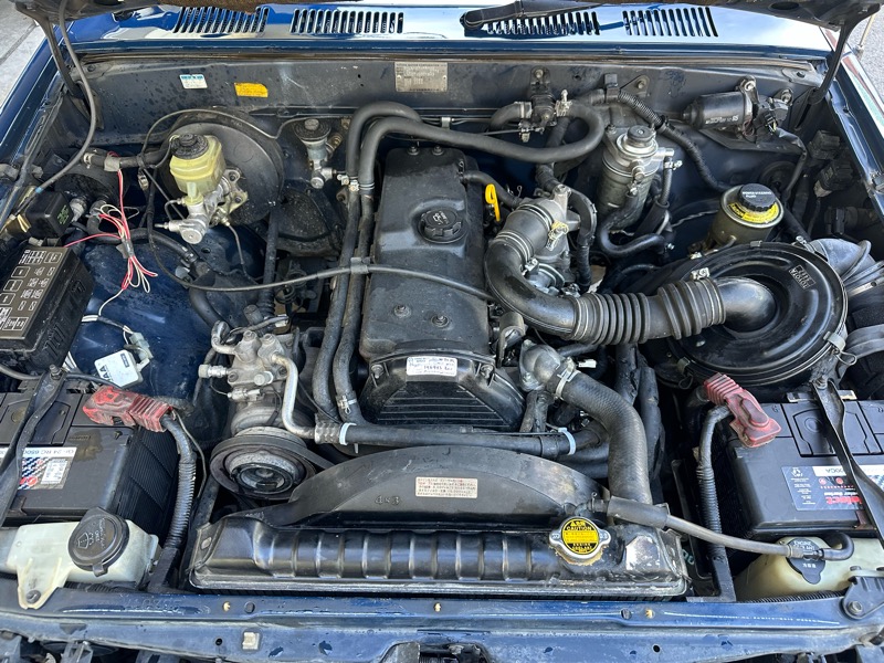 Toyota HiLux  1991