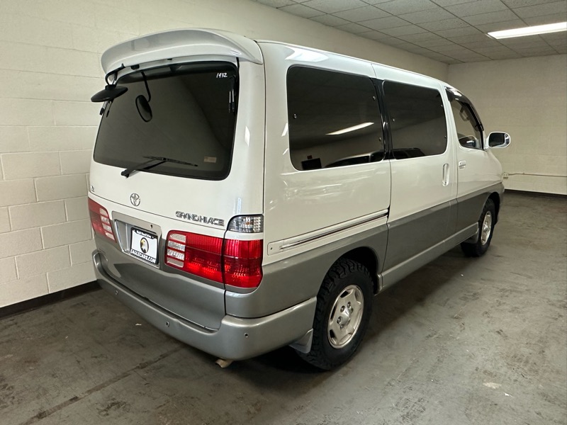Toyota Grand Hiace  1999
