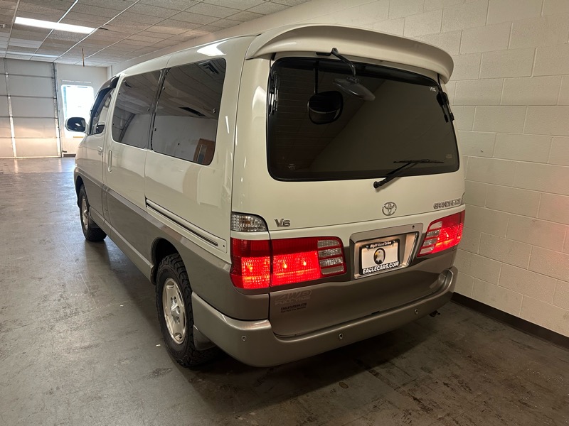 Toyota Grand Hiace  1999