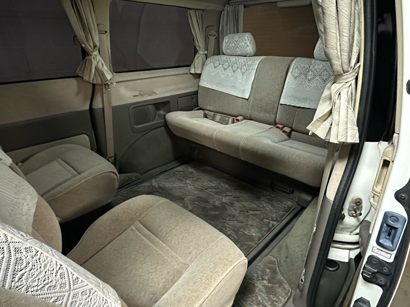 Toyota Grand Hiace  1999