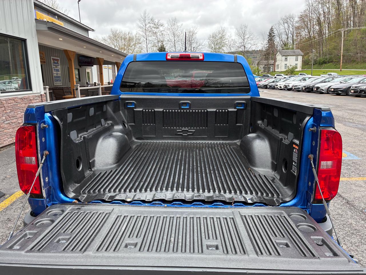 Chevrolet Colorado Work Truck Crew Cab 4WD Short Box 2019