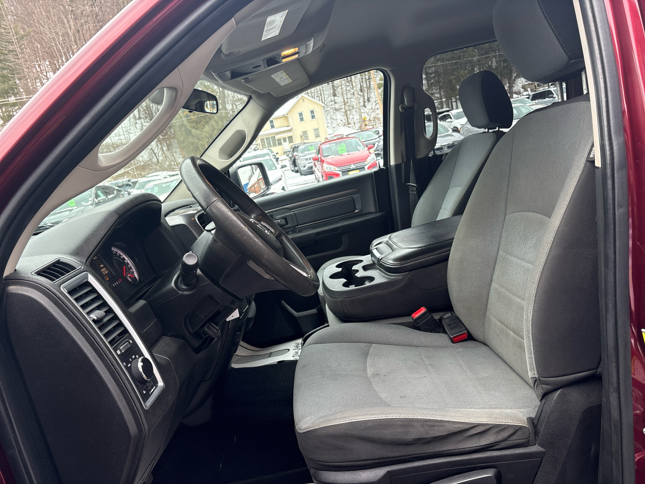 RAM 1500 Classic Tradesman Crew Cab SWB 4WD 2021