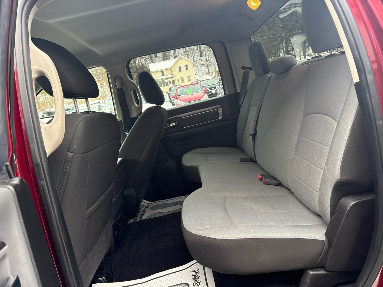 RAM 1500 Classic Tradesman Crew Cab SWB 4WD 2021