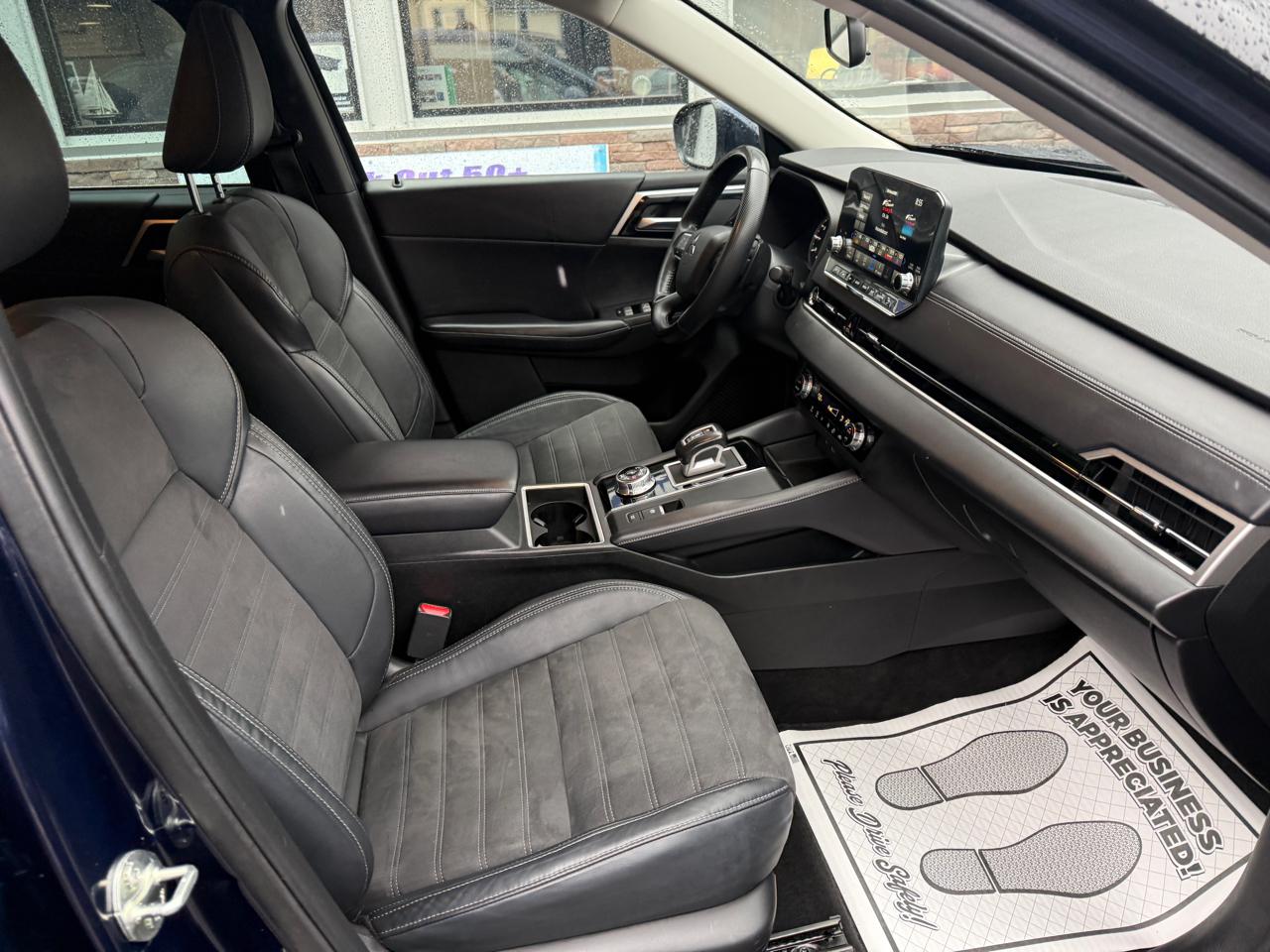 Mitsubishi Outlander SE 4WD 2023