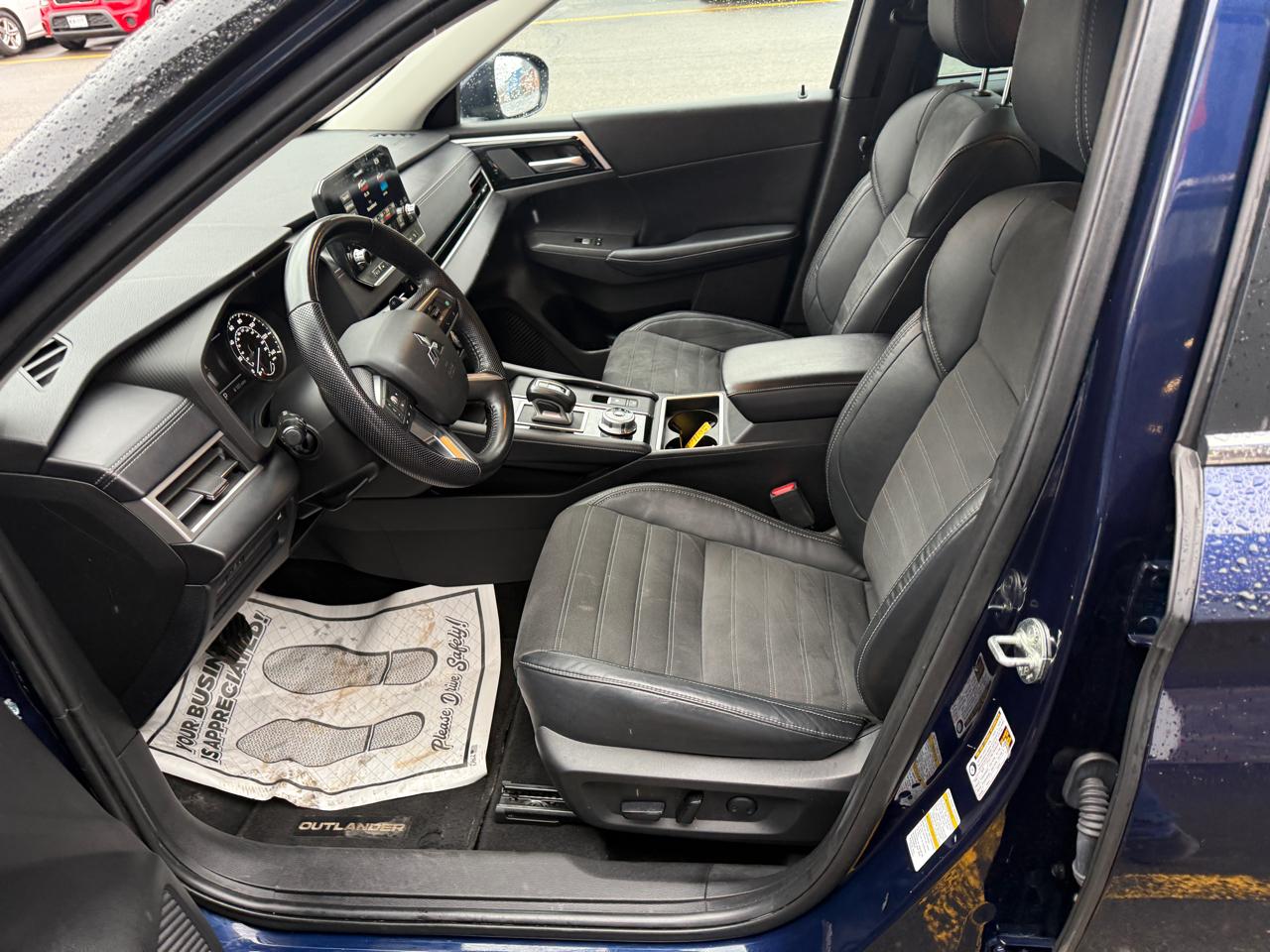 Mitsubishi Outlander SE 4WD 2023