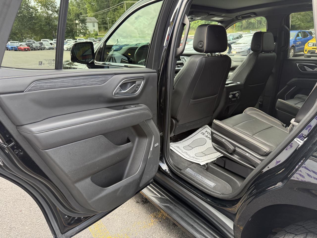 GMC Yukon SLT 4WD 2021