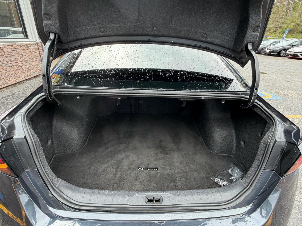 Nissan Altima 2.5 SV 2022