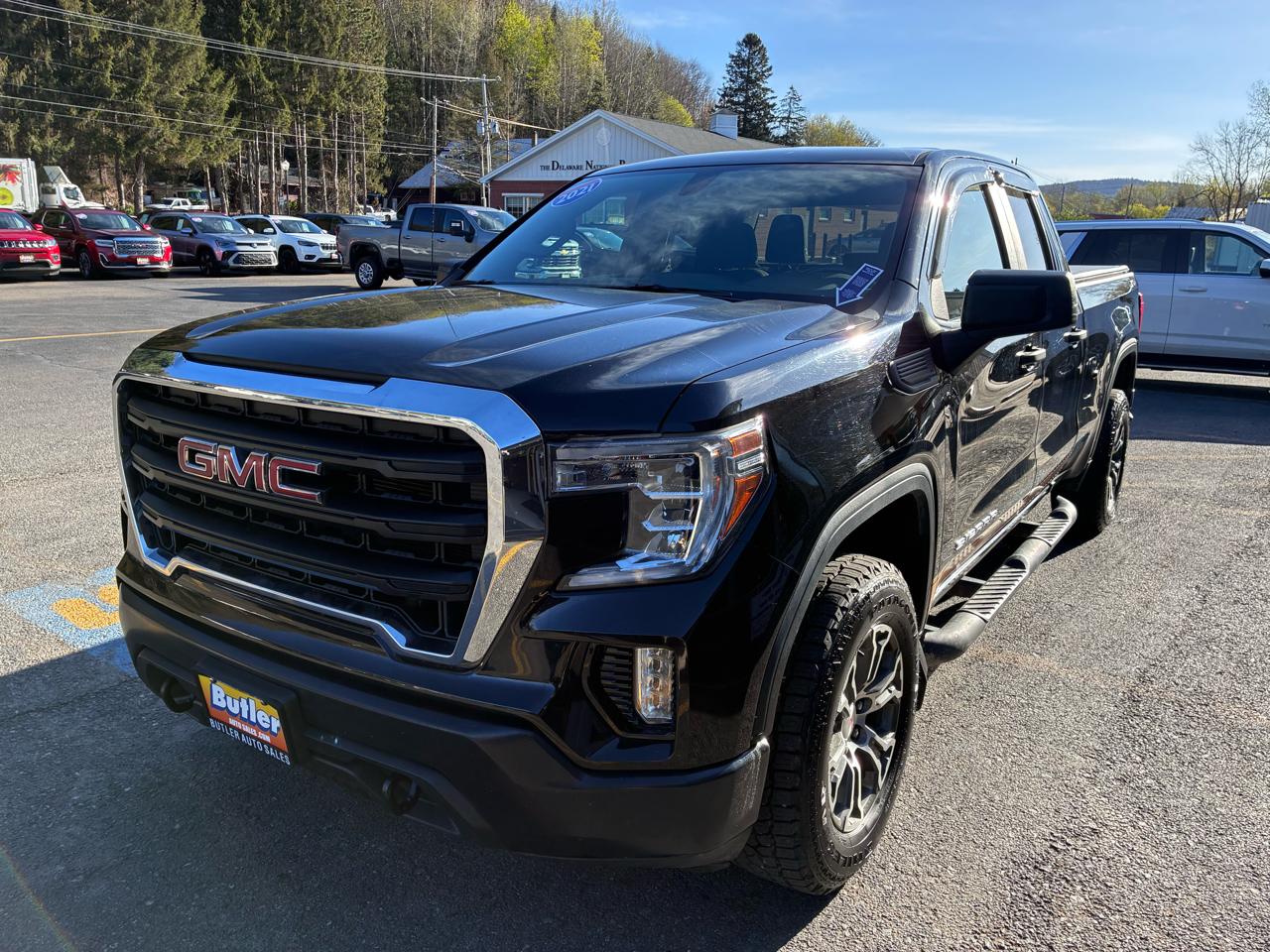 GMC Sierra 1500 Base Double Cab 4WD 2021