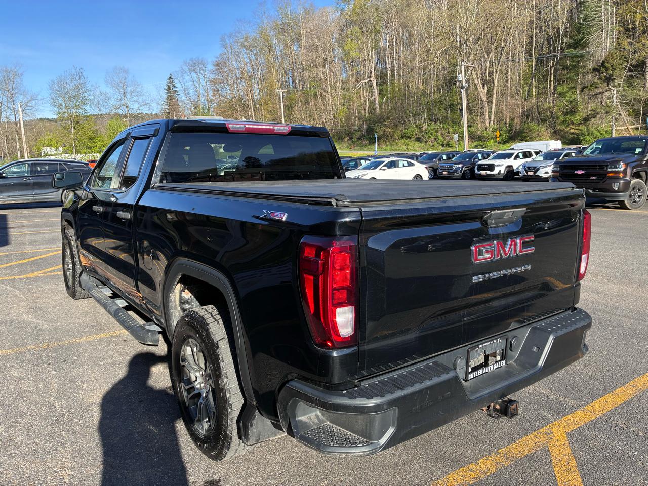 GMC Sierra 1500 Base Double Cab 4WD 2021