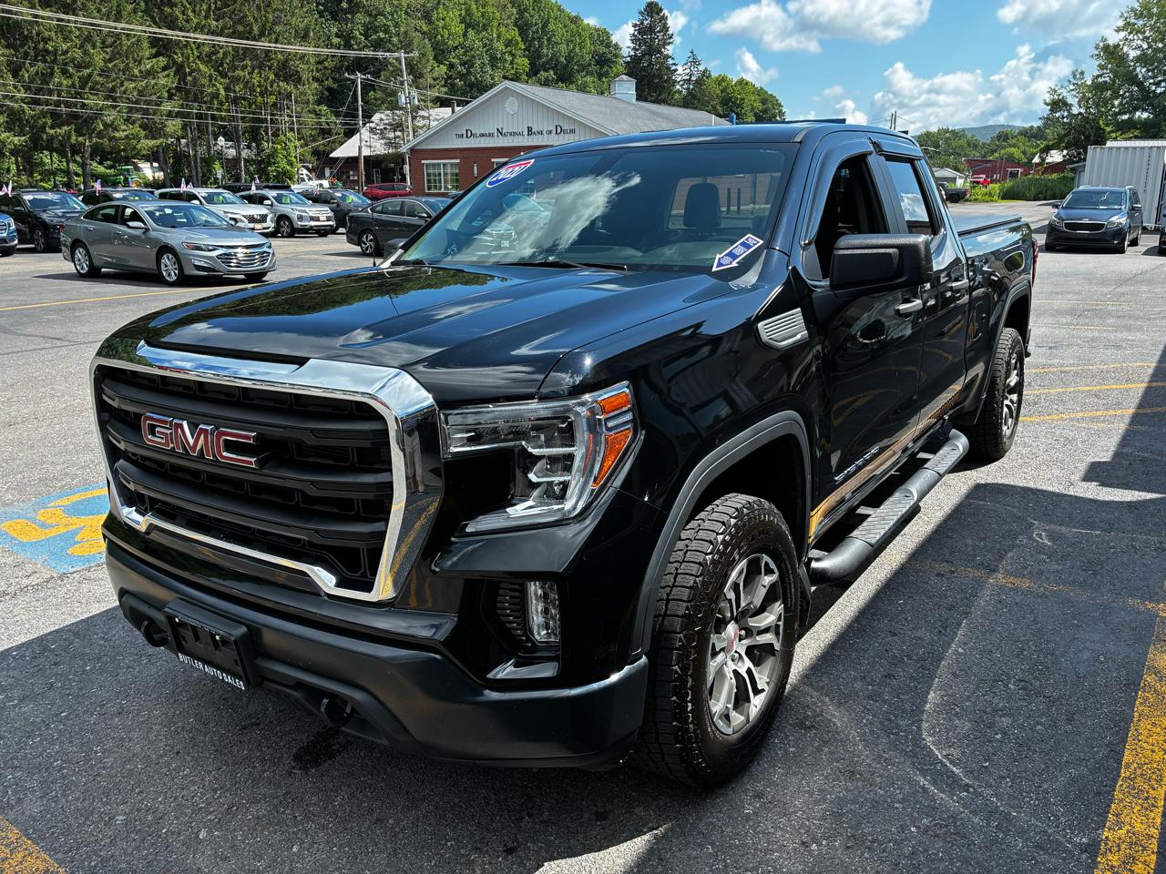 GMC Sierra 1500 Base Double Cab 4WD 2021