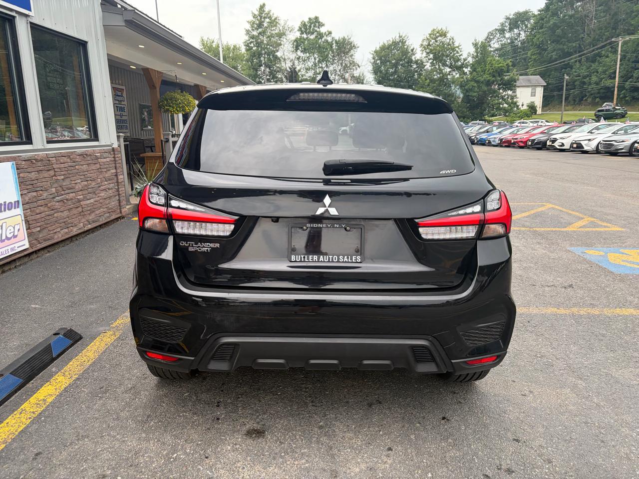 Mitsubishi Outlander Sport 2.0 ES 4WD 2024