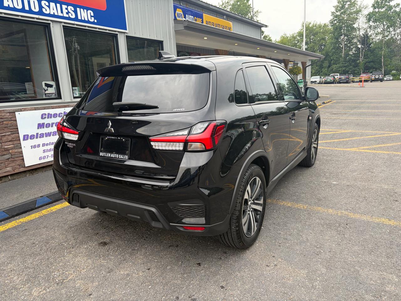 Mitsubishi Outlander Sport 2.0 ES 4WD 2024