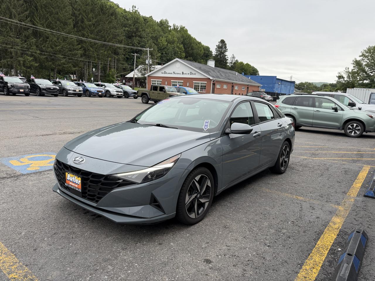 Hyundai Elantra SEL 2023