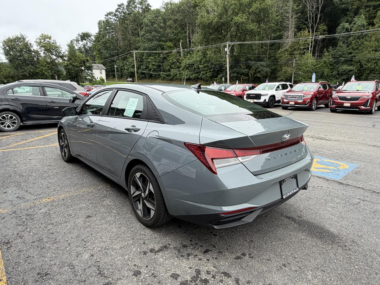 Hyundai Elantra SEL 2023